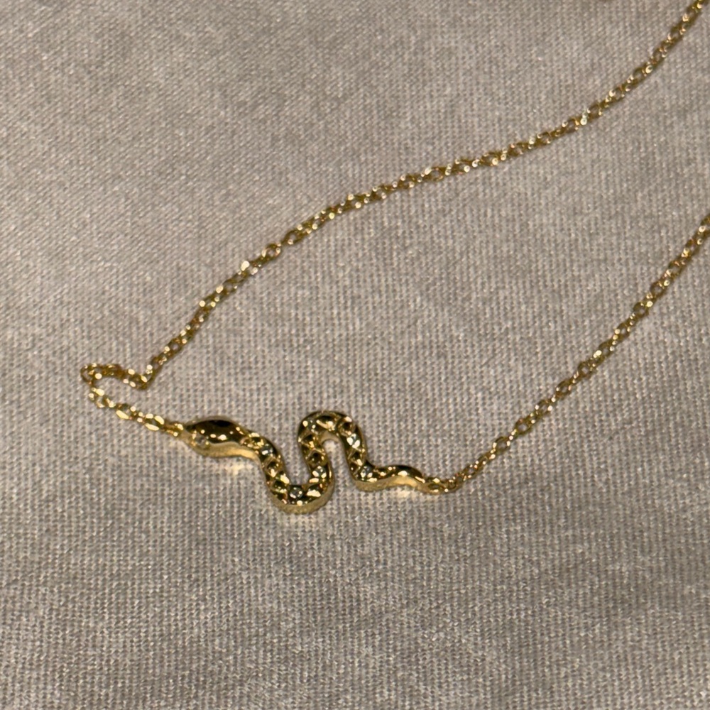 Elegant Gold Snake Necklace